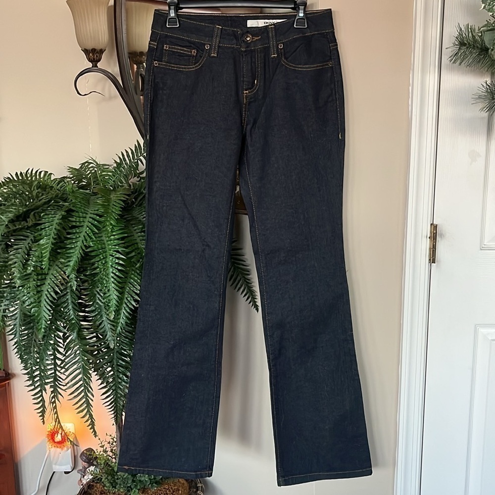 DKNY Jeans Soho Jeans Dark Wash Low-Rise Boot Cut Jeans 90s Y2K Size 4R Denim
